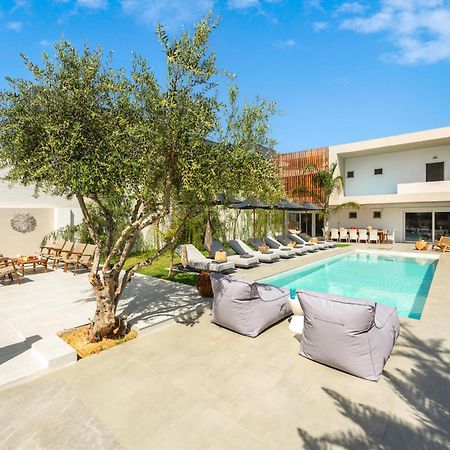 Hypnosis Beachside Villa With Private Heated Pool เยโอริยิอูโปลิส ภายนอก รูปภาพ