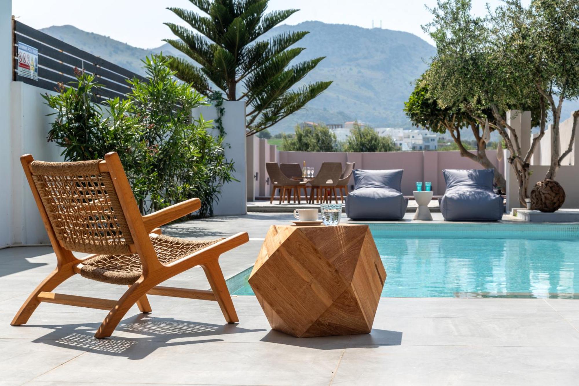 Hypnosis Beachside Villa With Private Heated Pool เยโอริยิอูโปลิส ภายนอก รูปภาพ
